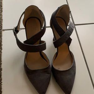 NY&C Grey stilettos